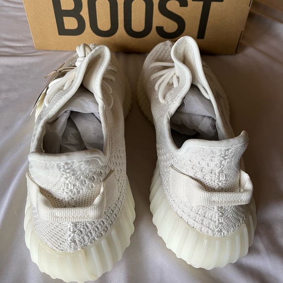 🆕Yeezy Adidas Boost 350 V2 Bone - Picture 6 of 8